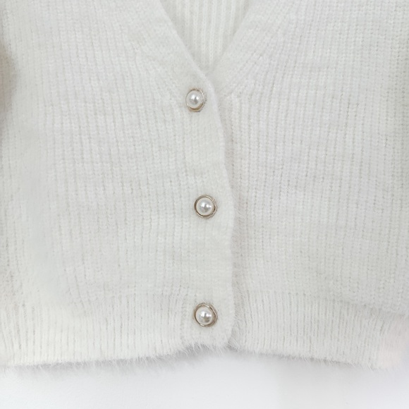 Fuzzy White Cropped Sweater Top Pearl Buttons - Picture 3 of 4
